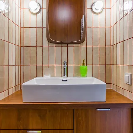 Soho Serenity Apartment *